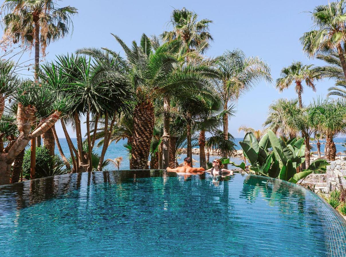 Amathus Beach Hotel Lemesós Eksteriør bilde Infinity pool at the Grand Palladium Hotel, Rhodes, Greece