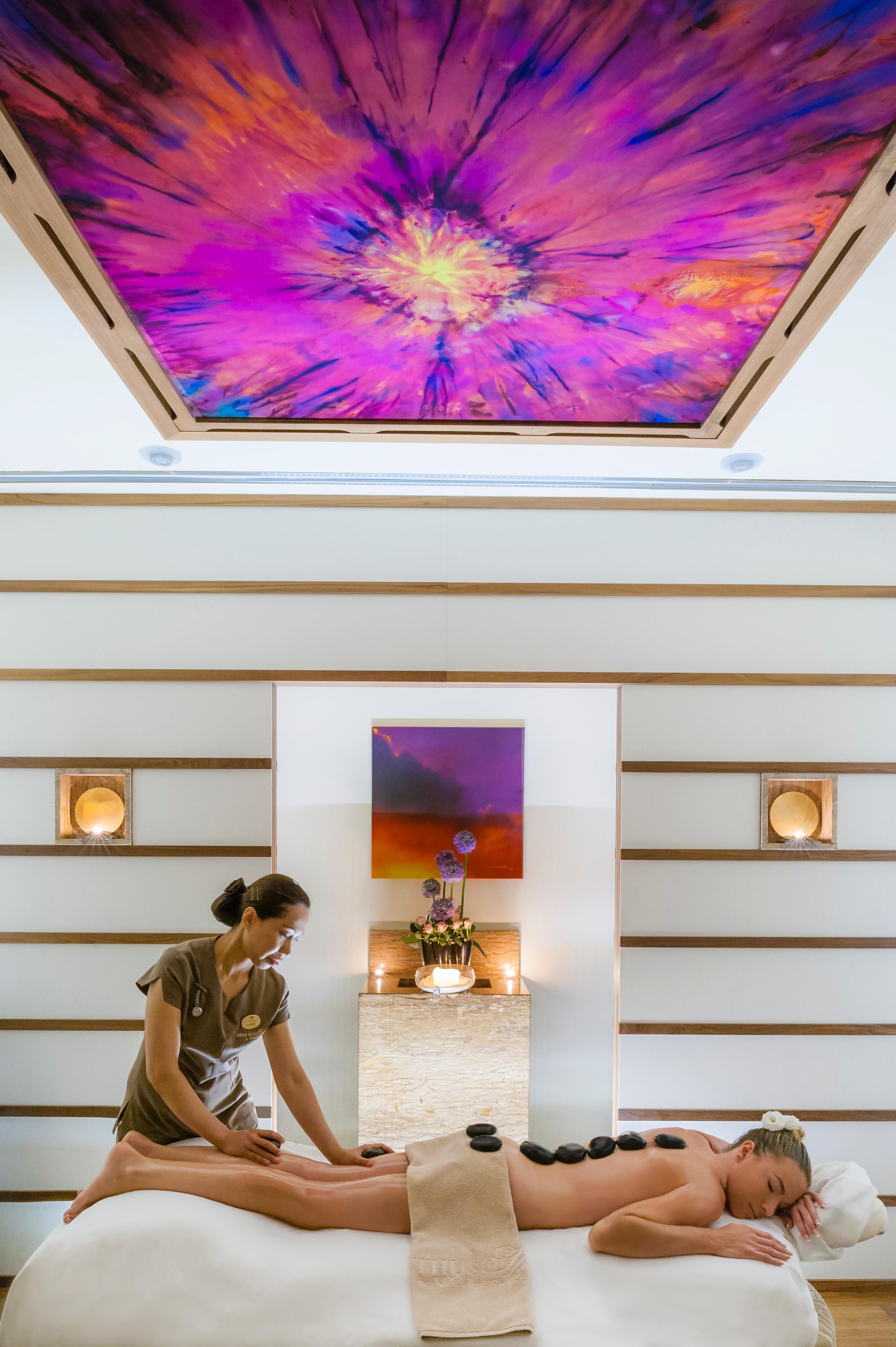 Amathus Beach Hotel Lemesós Eksteriør bilde The lobby of the hotel
