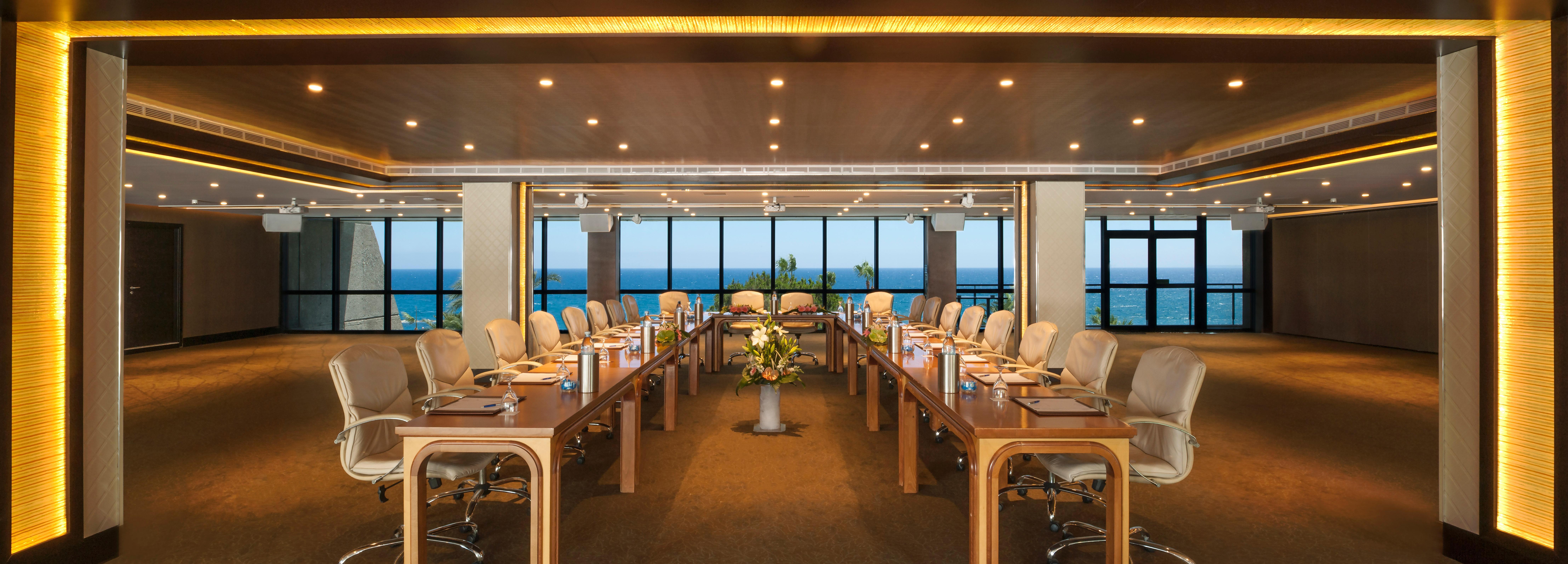 Amathus Beach Hotel Lemesós Eksteriør bilde Meeting room