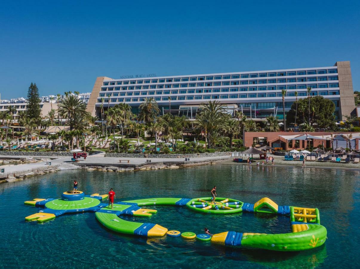 Amathus Beach Hotel Lemesós Eksteriør bilde The resort's water park